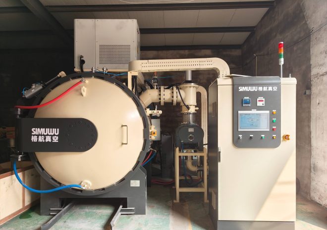 SIMUWU RVGQ series vacuum gas quenching furnace with 10 bar nitrogen cooling system for SS420 stainless steel blades.